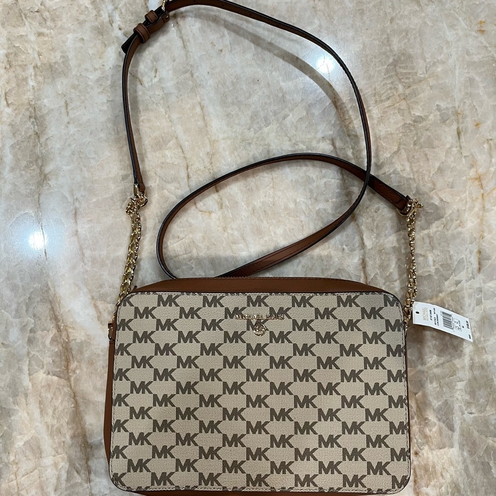 Michael Kors Large Jet Set Charm. EW Crossbody bag. New with tags - Picture 4 of 10